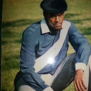 Meet your Posher, Dennis